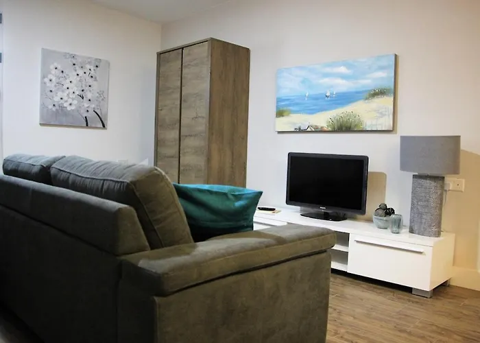 Апартаменты Cozy In The Heart Of Кала