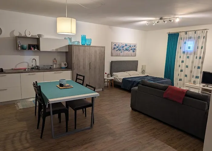 Cozy In The Heart Of Апартаменты